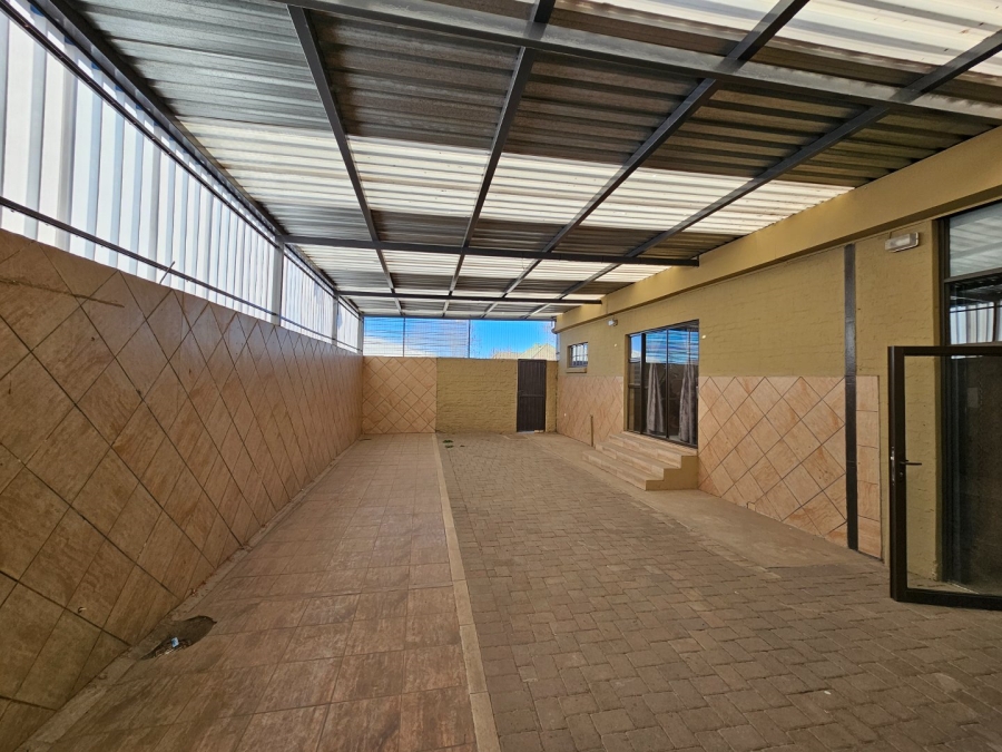 To Let commercial Property for Rent in Bethlehem Free State